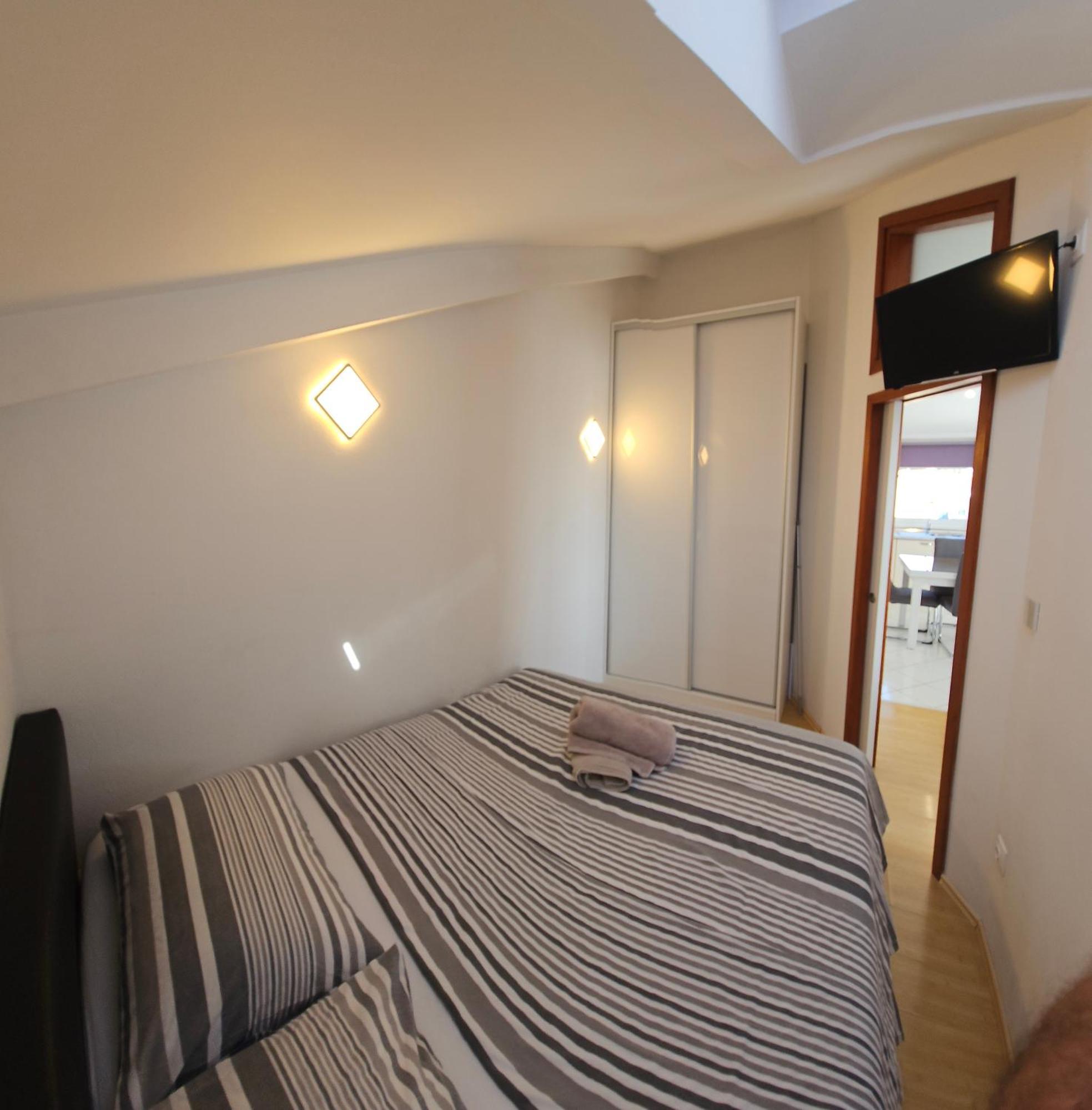 Apartment Zara Biograd Na Moru Esterno foto